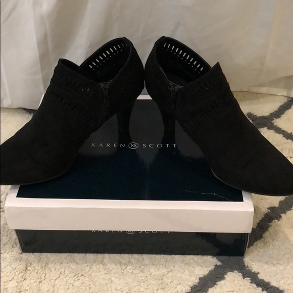 KAREN SCOTT: Suede Booties - Picture 4 of 7